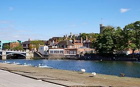 Sir Christopher Wren Hotel